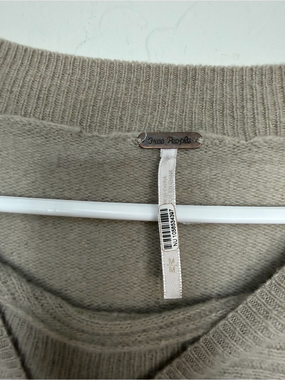 Free People Ribbed Cashmere Sweater size medium - Picture 4 of 10